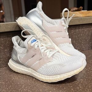 Adidas Women's White and Silver Sneakers Ultra Boost sz 7